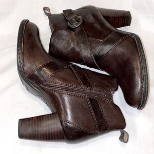 Born Elegant Brown Heeled Boots